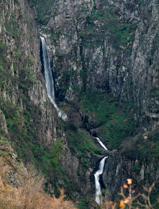 Голям Устински водопад