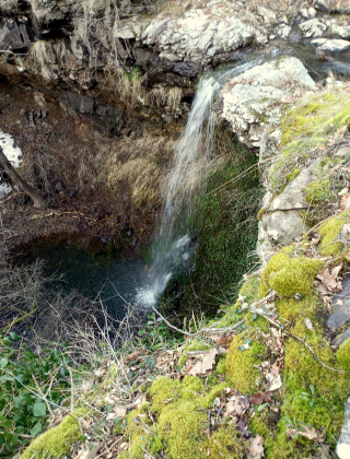 Долен водопад Кайрак