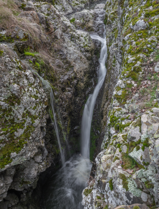 Водопад Долна Ауста