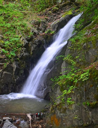Tufcha Waterfall