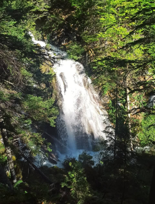 Nehtenski Lower Waterfall