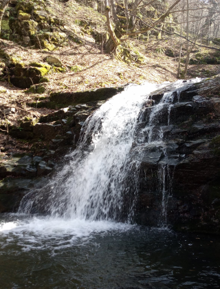 Oshlyak Upper Waterfall