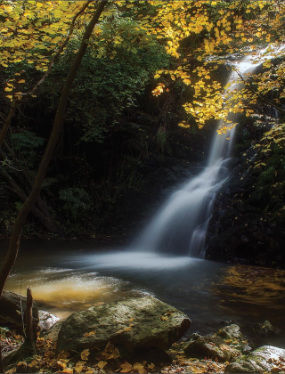 Oshlyak Lower Waterfall
