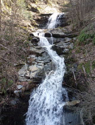 Oshlyak Waterfall 10