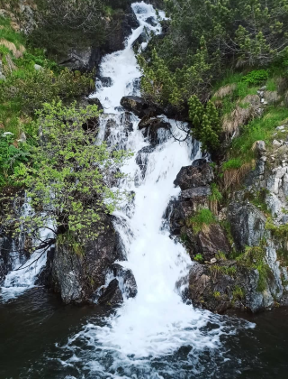 Lopatishki Waterfall