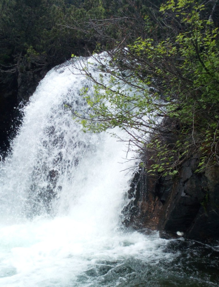 Urdina Reka Lower Waterfall