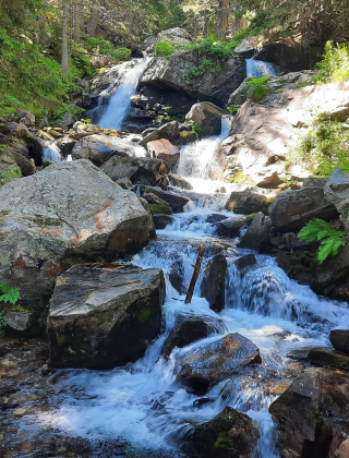 Skacha Reka Waterfall 10