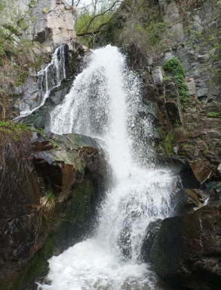 Mechkulska Reka Waterfall 21