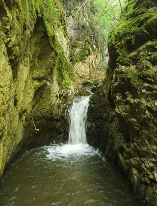 Visochkata Reka Waterfall 1