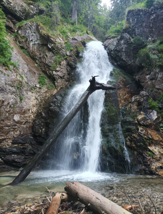 Zeleni Preslap (Skakavitsa) Waterfall