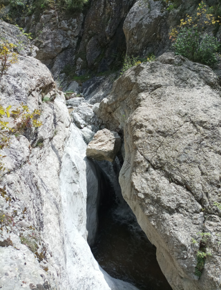 Luda Reka Waterfall 7