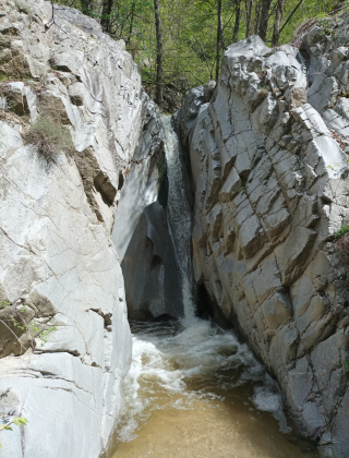 Luda Reka Waterfall 10