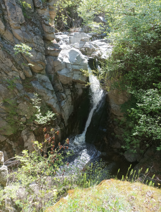 Vakaninov Lower Waterfall