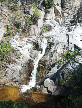 Ваканинов водопад