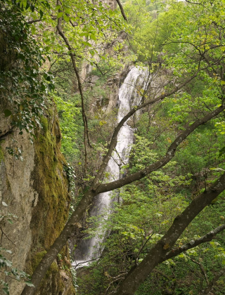 Gospodaryat Waterfall