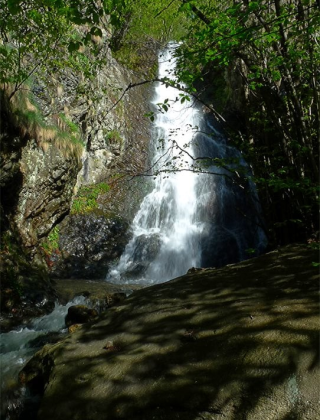 Dzheminski Skok Waterfall