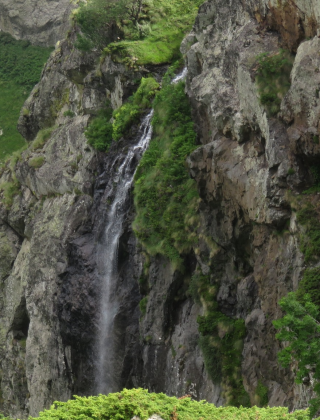 Mechitsko Praskalo Waterfall