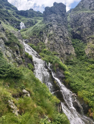 Ozhovishki (Vada Dvata Izvora) Waterfall 1