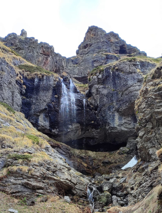 Vada Golyamoto Praskalo Waterfall-1