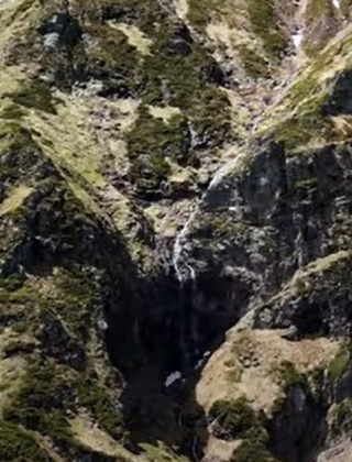 Водопад Западна вада Ушите