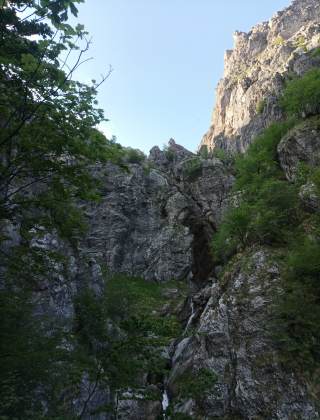 Каскада Ливадката