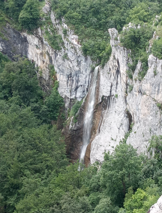 Водопад Женската вода