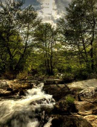 Водопад Малък скок (Луда Камчия)