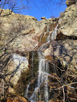 Zmeev Waterfall
