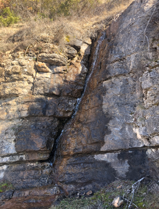 Равна Waterfall