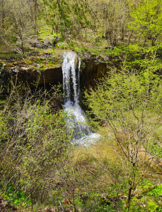 Водопад Перошата