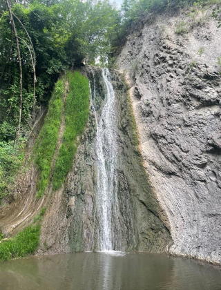 Водопад Белината