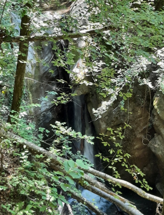 Kameshnishki Waterfall 3