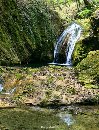 Kazancheto Waterfall