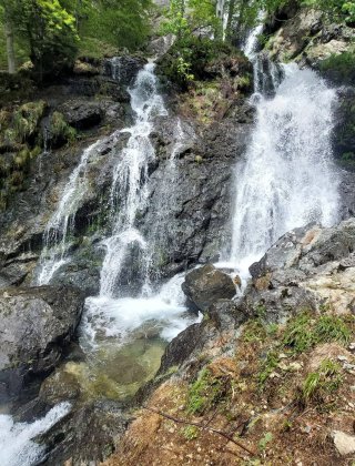 Penchovska Reka Waterfall 3