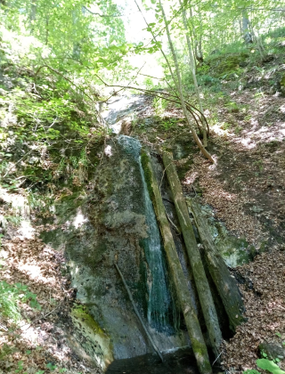 Водопад Репов дол