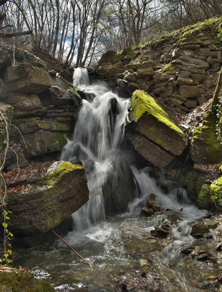 Долен водопад Бърдашка река