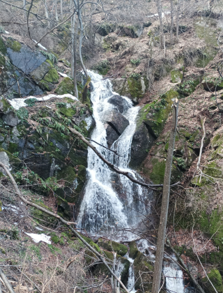 Долен водопад вада Момица