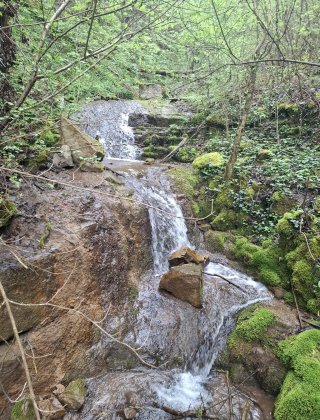 Varovititsa Waterfall 1