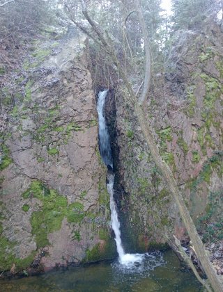 Chervenoto Garlo Waterfall
