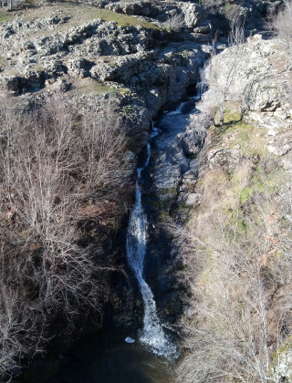 Водопад Каскадата