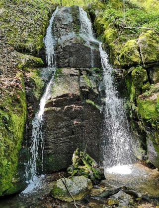 Chatala Kamena Waterfall