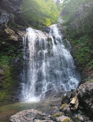 Shirokiya Waterfall