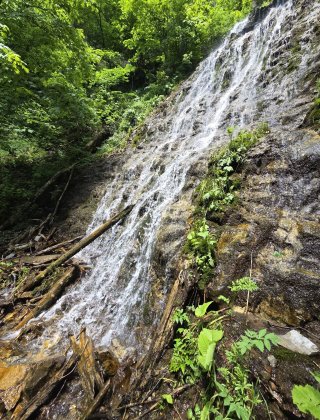 Yulen Dere Waterfall