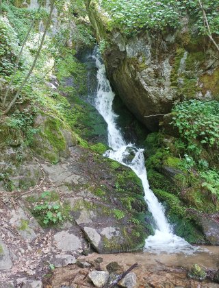 Sv. Nikola (Dobrinishte) Waterfall