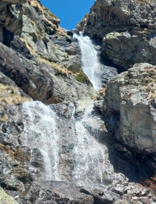Malka Gyurlya Waterfall 1