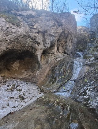 Manastirski Dol Waterfall 11