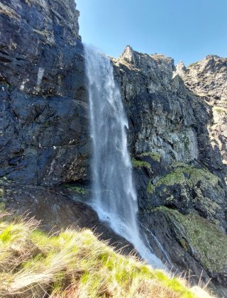 Ozhovishko Praskalo Waterfall
