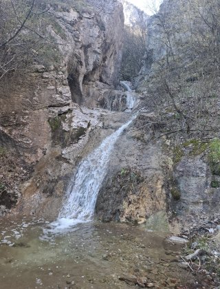Manastirski Dol Waterfall 10