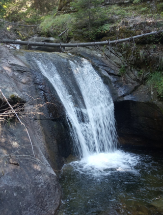 Usoeto (Dobarsko) Waterfall