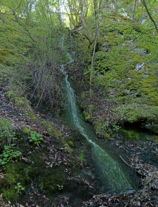 Водопад Ташбеши